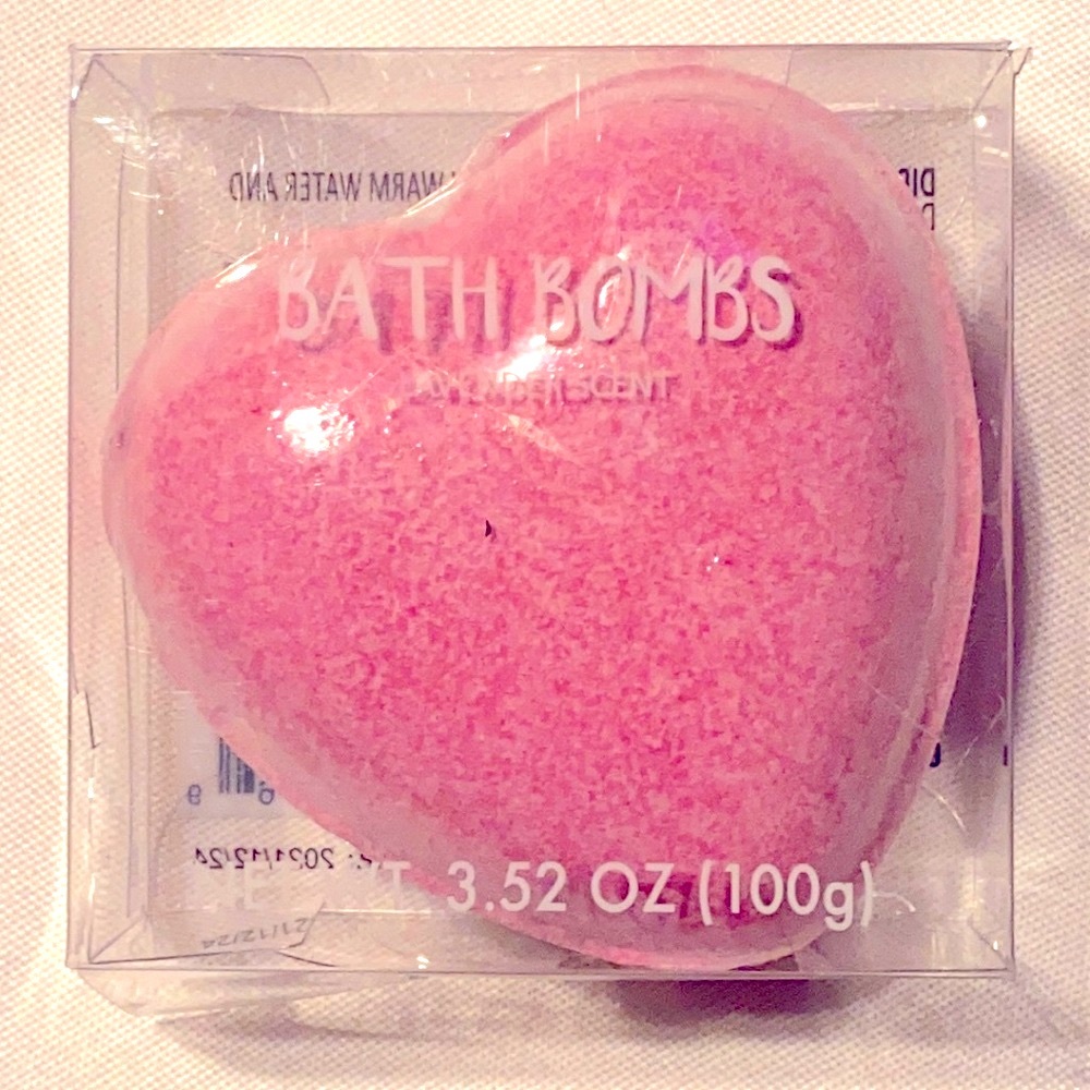 🌼4/$10🌼 Heart Bath Bomb (1pc) Lavender Scent | 3”x3” Box